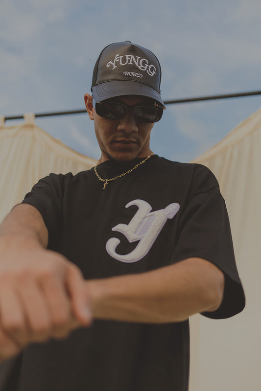 YUNGG WORLD LEATHER TRUCKER CAP
